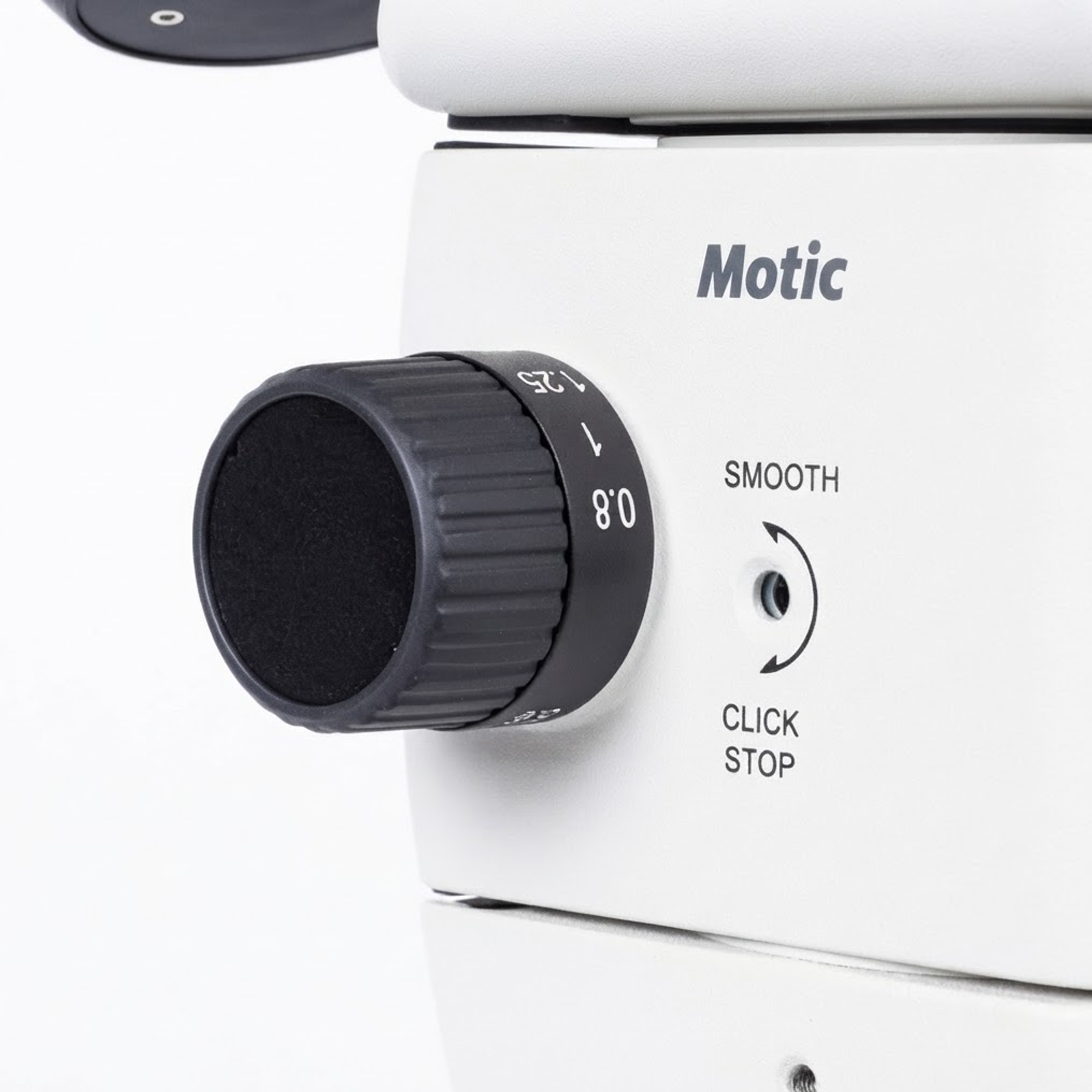 Microscópios Estéreo Binoculares Motic Série SM7 de 8x até 56x